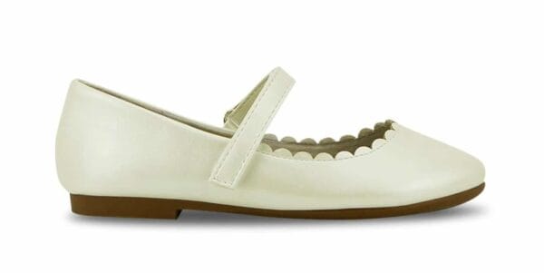 GrosbyRoxie Sandal White Pearl