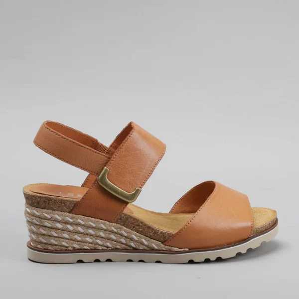 Le Sansa Evita Tan Womens