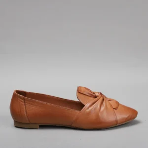 Le Sansa Rosario Tan Leather Slip On