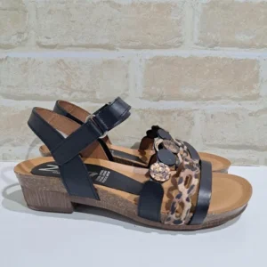 Zeta Idalia Negro Leopard Print