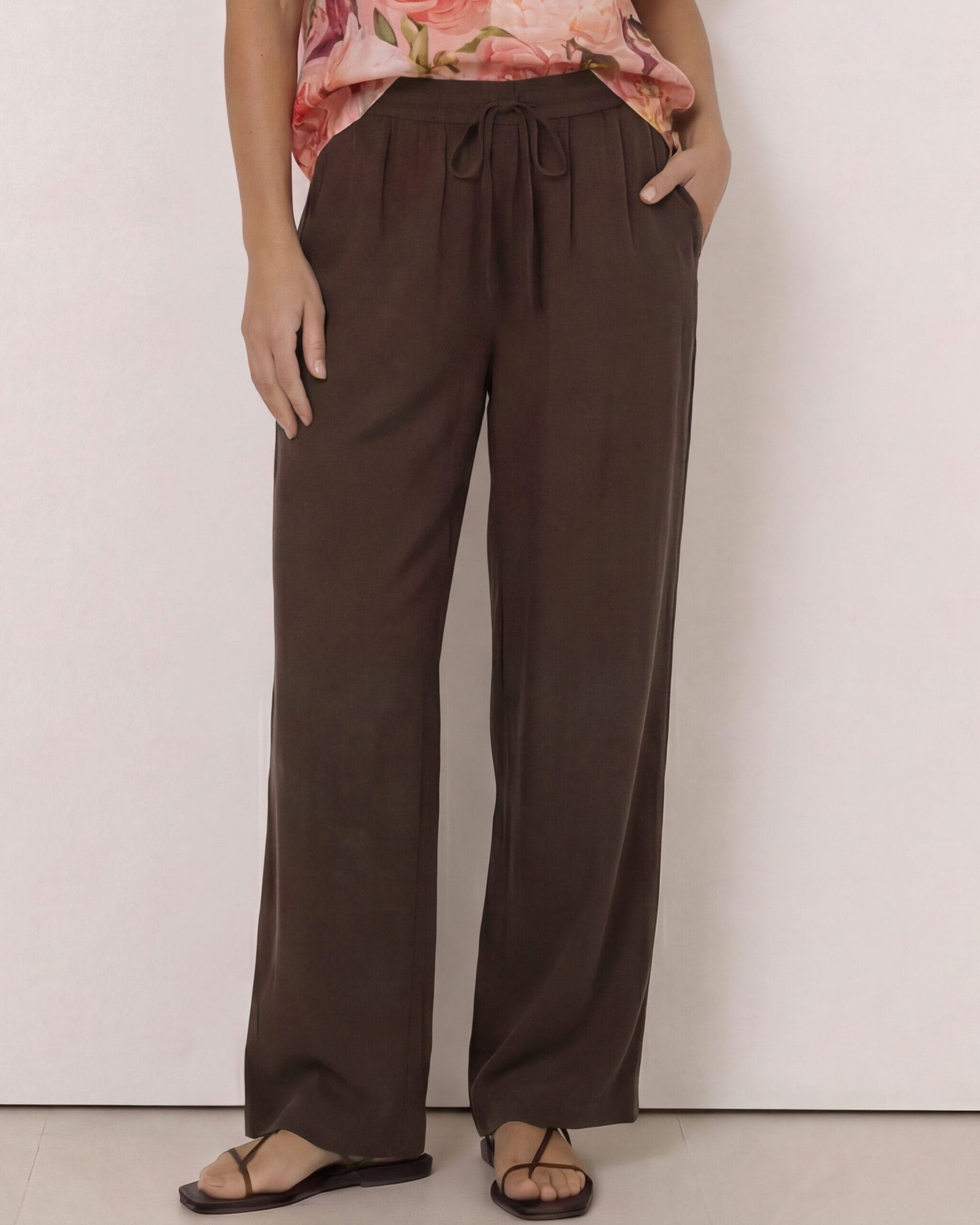 Worthier Cupro Elastic Waist Pant Chocolate